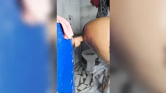 Nouvelle technique pour se laver et baisé en meme temps