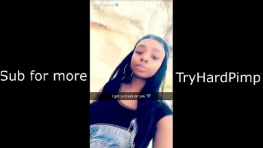 La petite se masturbe sur Snapchat